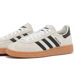 Women’s Adidas Handball Spezial Sneakers